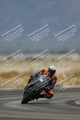 media/Nov-15-2025-Race Pace (Sat) [[8de605a2d8]]/Non Verified Riders (1st 20 Minutes)/Turn 4 (1010am)/